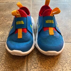 Nike Kids size 5c Blue and Red Shoes
